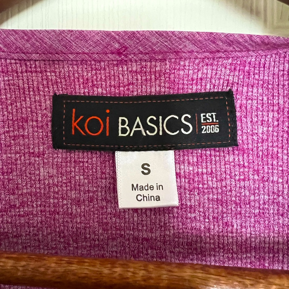 Woman’s Scrub Top